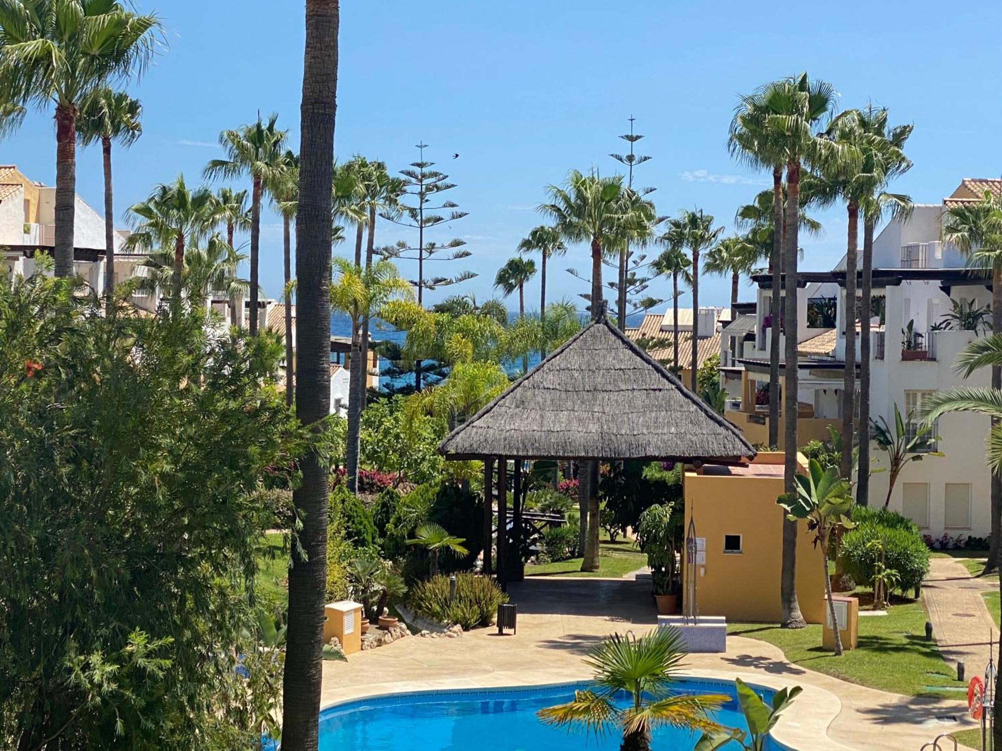 Bahia De Beachfront 2 Bedroom Marbella