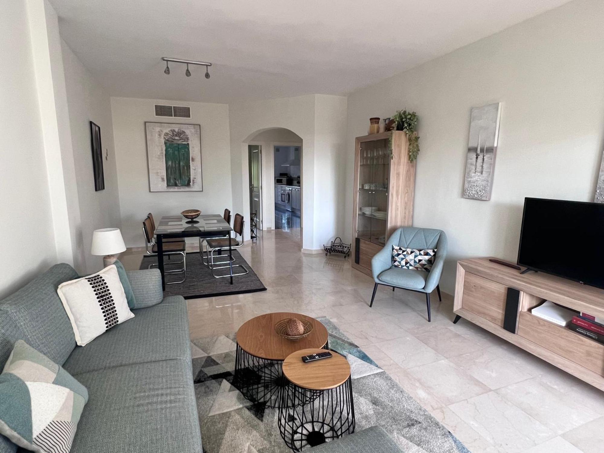 Bahia De Beachfront 2 Bedroom Appartement *